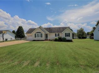 113 Grainger Ln, Statesville, NC 28625