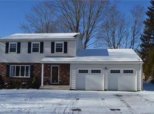 315 Cow Hill Rd, Mystic, CT 06355