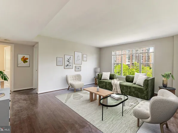 1427 N Nash St APT 27, Arlington, VA 22209