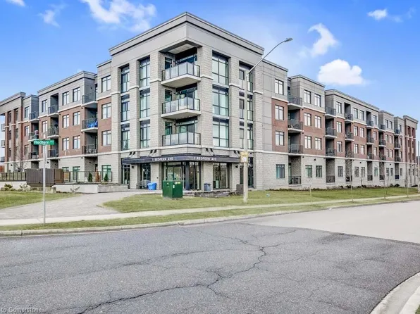 1 Redfern Ave #424, Hamilton, ON L9C 0E6