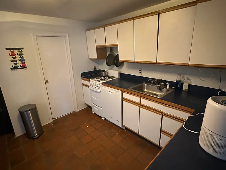 2045 Fitzwater St #1 — Photo 15