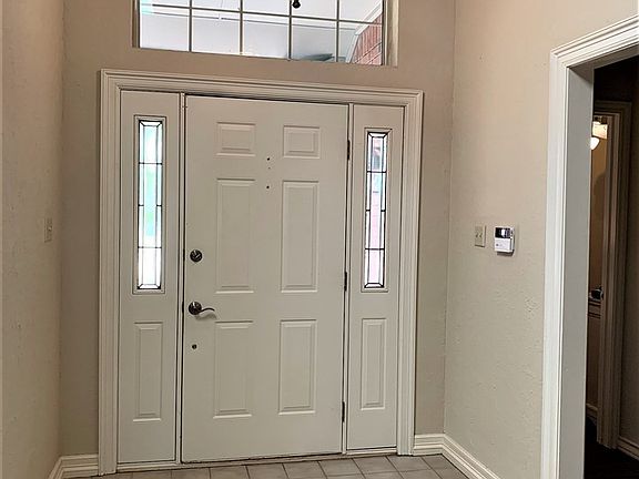2nd image of 2723 NW Denver Ave