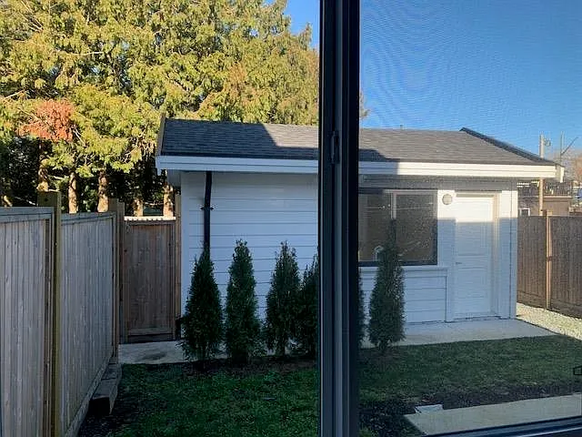 6023 Brodie Rd #B — Photo 8
