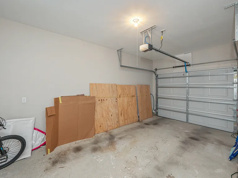 1802 Stable Ln #B2 — Photo 31