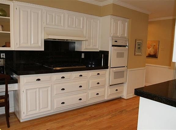 2nd image of 4332 Laren Ln