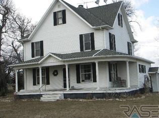 2032 191st St, Kenneth, MN 56147