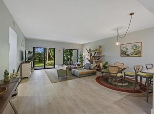 11267 Pond View Dr APT B102, Wellington, FL 33414