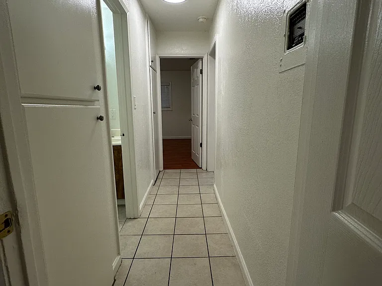 1064 Waters Ave #3 — Photo 7