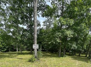 757 Rockview Rd, Jamestown, TN 38556