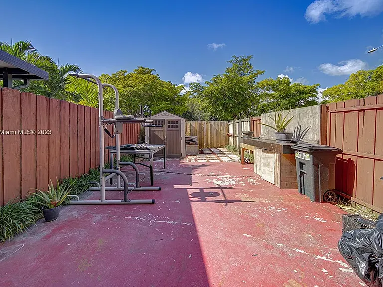 12262 SW 17th Ln #101-V — Photo 7