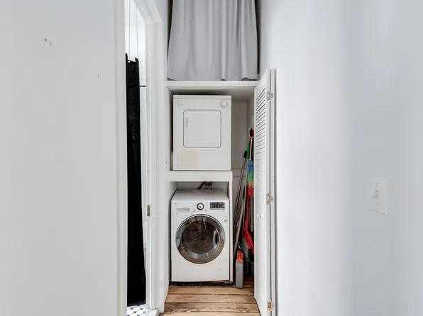 445 Grand Street image 21 of 28