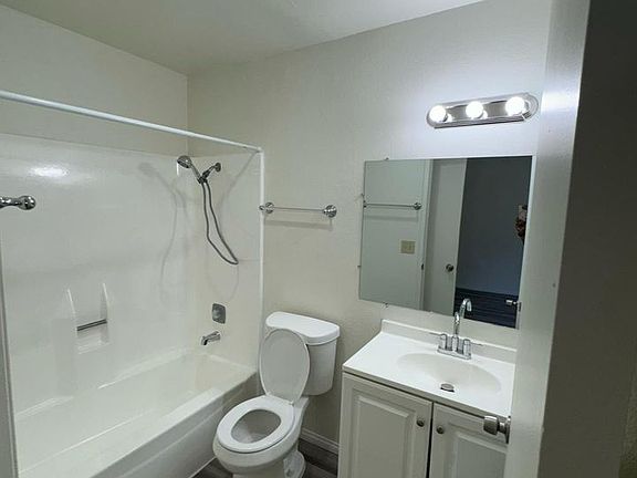 3rd image of 8417 Broadway Ln APT 113