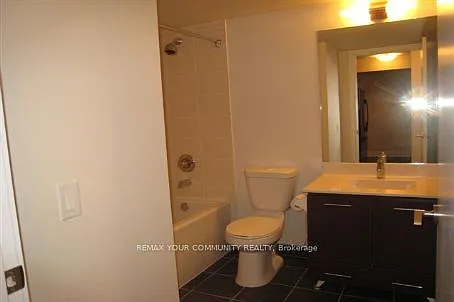 135 Village Green Sq #1921 — Photo 7