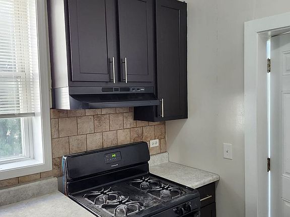 3rd image of 7833 S Peoria St #1
