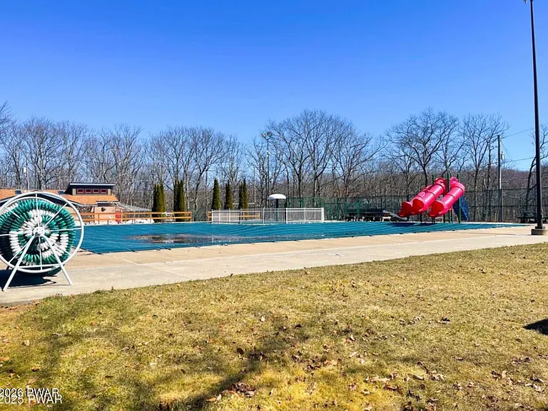 811 Hickory Ct — Photo 39