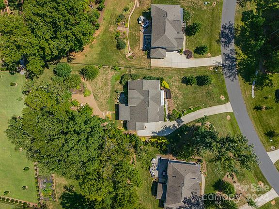 3rd image of 216 S Shore Dr #112