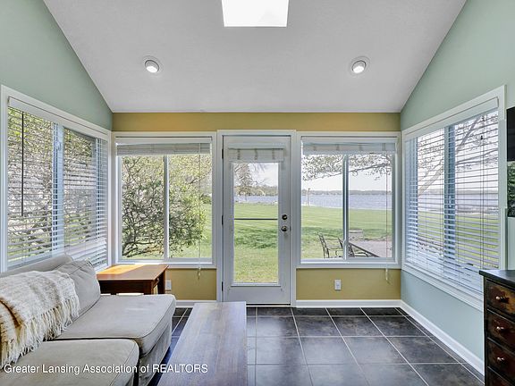 4th image of 6340 W Lake Dr #21