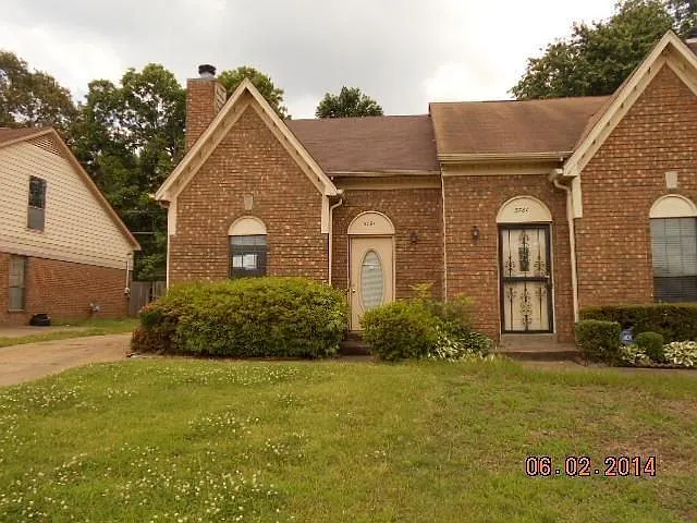5791 Plum Valley Dr — Photo 1