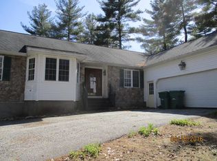 104 Whitins Rd, Sutton, MA 01590