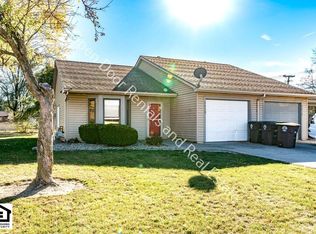 1418 Lakehurst Dr, Fort Wayne, IN 46815