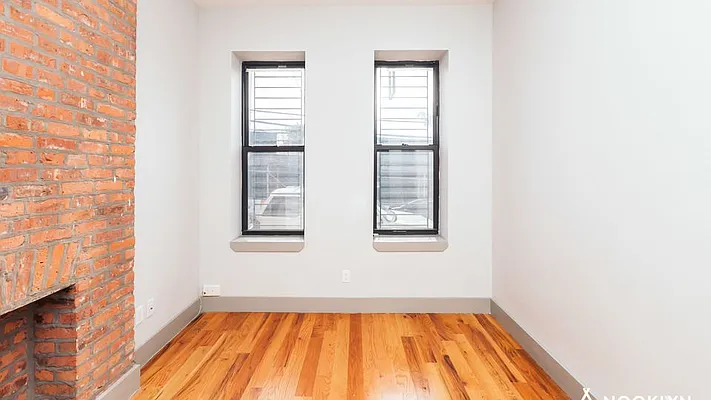Rented by Nooklyn NYC LLC | media 25