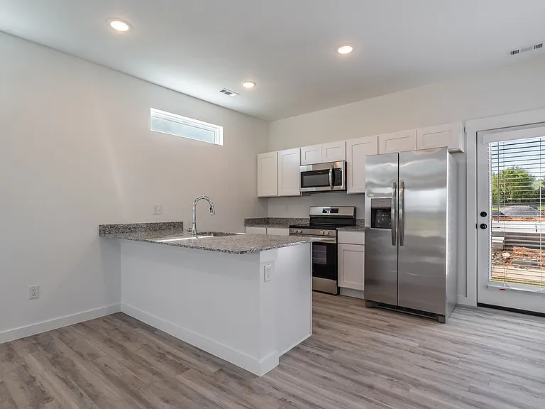 1101 Kentucky Ave — Photo 9