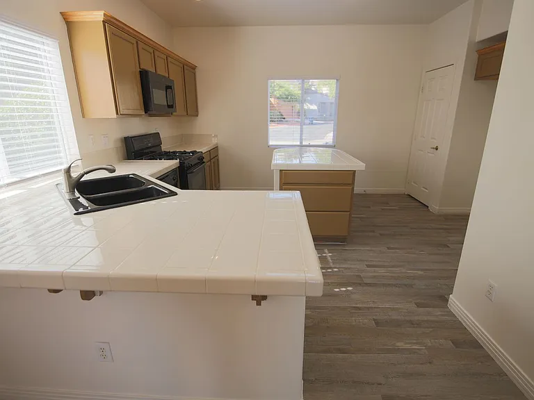 644 Chase Tree St — Photo 10