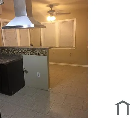 635 W 87th St — Photo 3