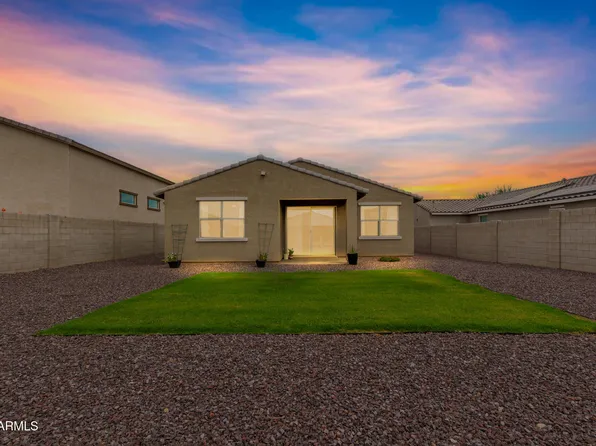 17729 W Fetlock Trail, Surprise, AZ 85387