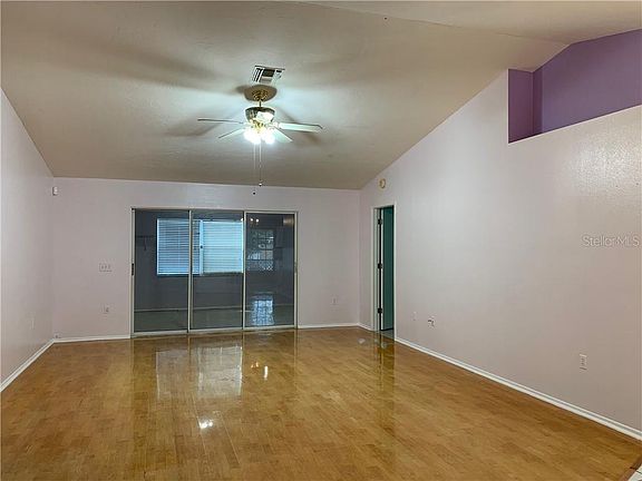 5th image of 2648 Nassau St
