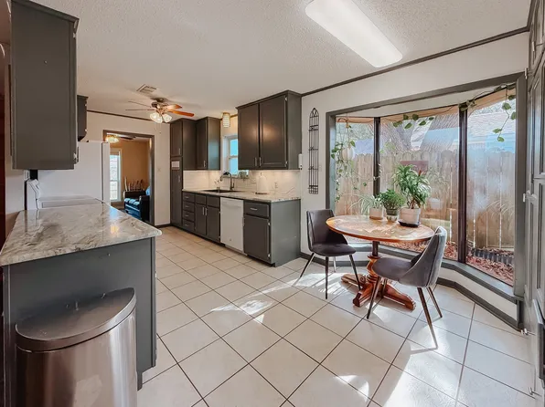 4 Circle Dr, Teague, TX 75860