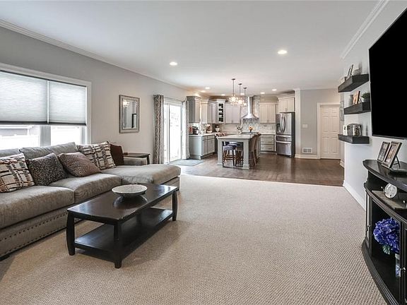 4th image of 117 Rachel Vincent Way