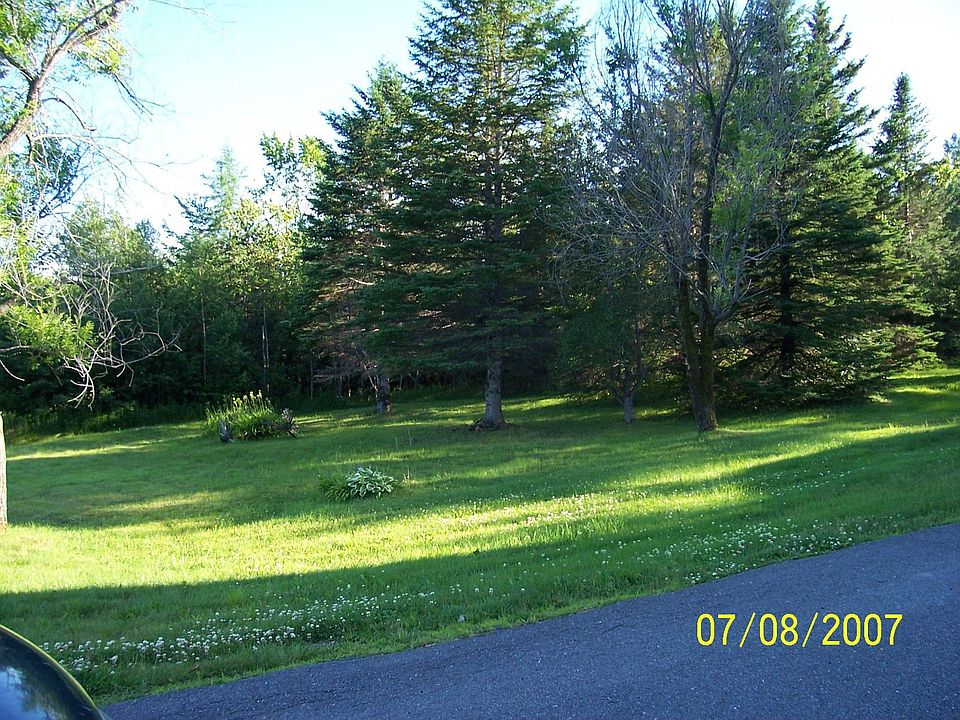 2nd image of 40 Main St