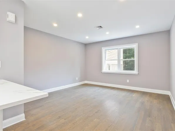 68-02 Jay Avenue image 3 of 17