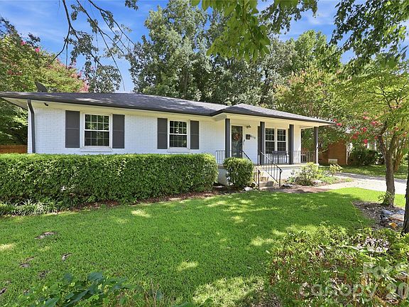 2nd image of 4116 Tipperary Pl