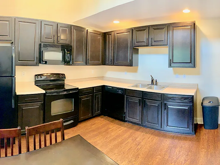 303 Treyson Ln — Photo 3