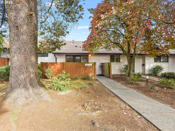 15135 SW 116th Ave #3, King City, OR 97224