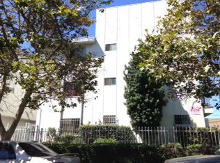 2377 W 20th St APT 301, Los Angeles, CA 90018