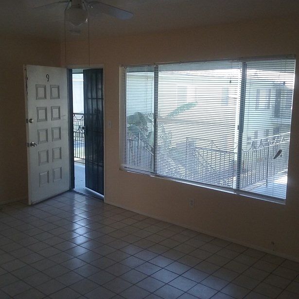 2nd image of 1050 Gaviota Ave APT 9