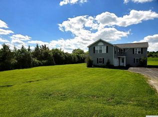 47 Hillside Dr, Athens, NY 12015
