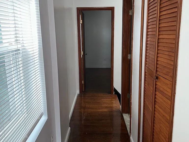 1829 N Port St — Photo 12