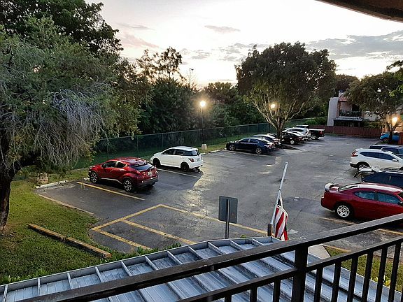 2nd image of 400 W Park Dr APT 206