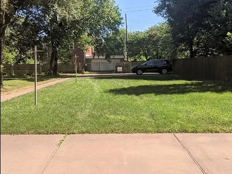 4164 W Pine — Photo 11