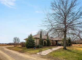 28973 Pleasant Valley Rd, Paola, KS 66071