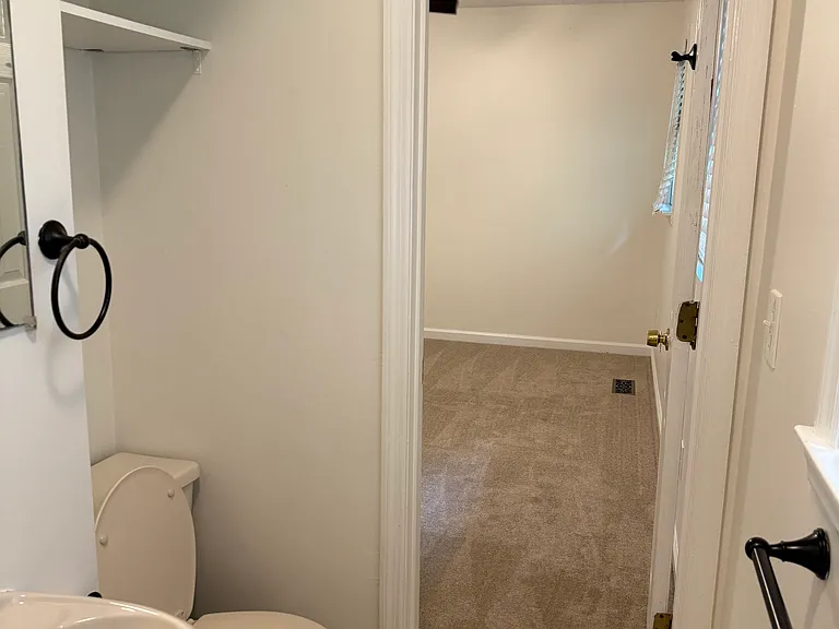 106 Lindsey Ct NE — Photo 13