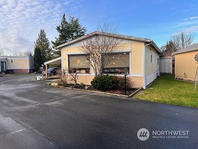 1st image of 3206 S 184th Street