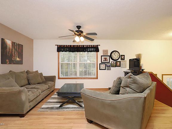 4th image of 2667 132nd Ave