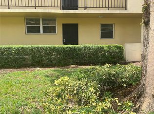 3490 Foxcroft Rd APT B110, Hollywood, FL 33025