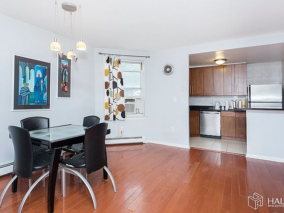 3rd image of 2787 Kennedy Blvd APT 401