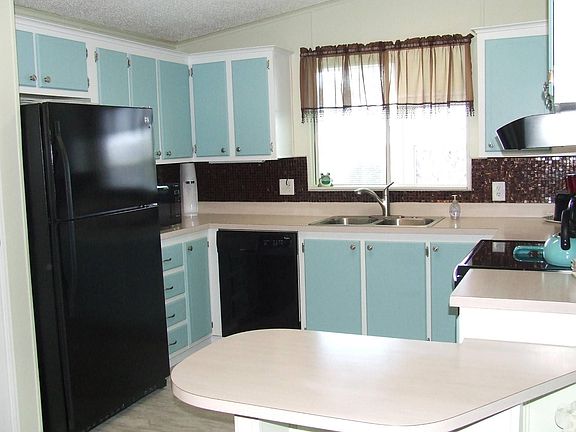 5th image of 334 Bimini Cay Cir